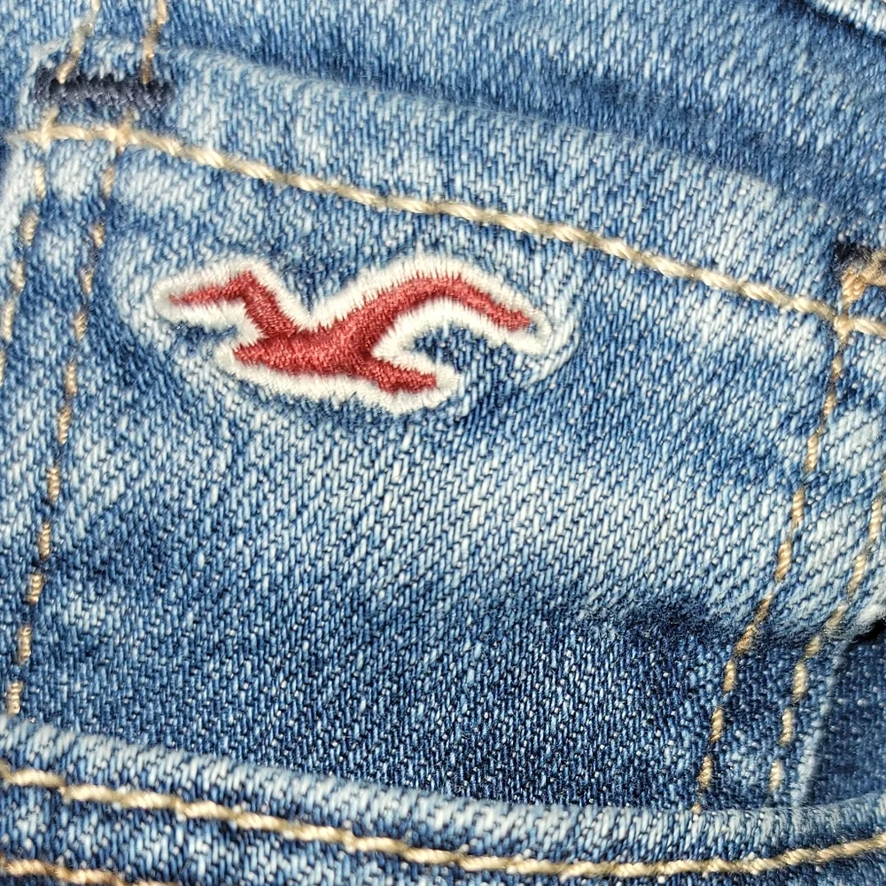 Hollister Denim Jeans 5 pocket decorative stitching - Picture 6 of 11